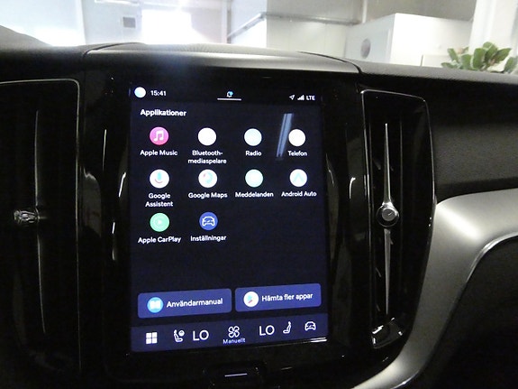 Volvo XC60 15 of 21