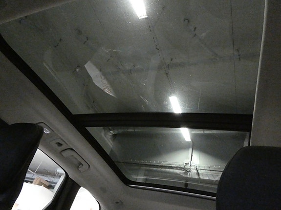 Volvo XC60 14 of 21