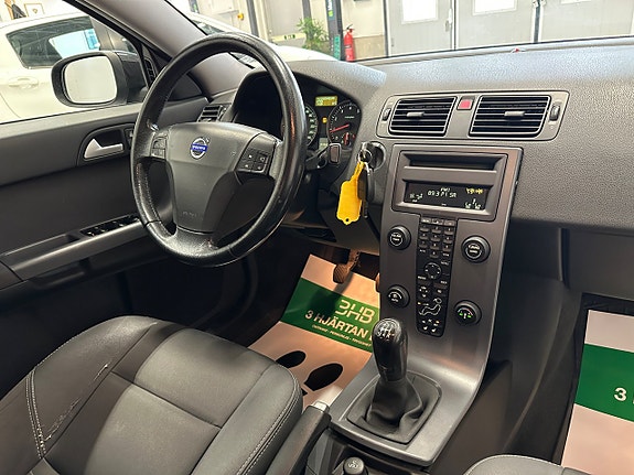 Volvo S40 16 of 21