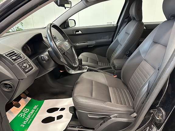 Volvo S40 10 of 21