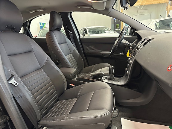 Volvo S40 14 of 21