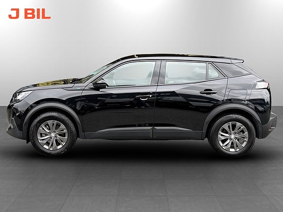 Peugeot e-2008 15 of 17