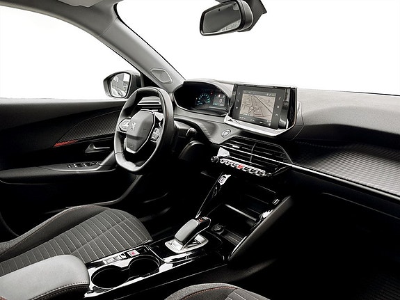 Peugeot e-2008 13 of 17