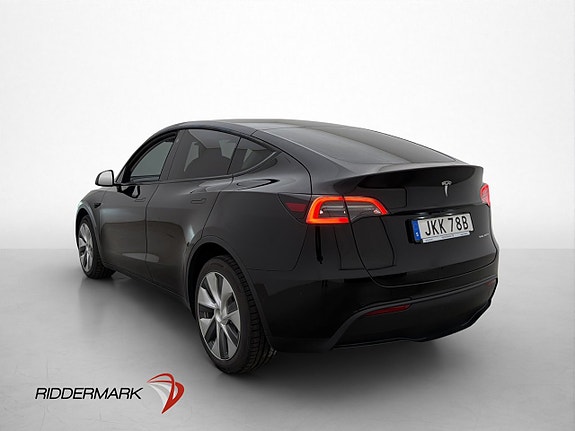 Tesla Model Y 6 of 30