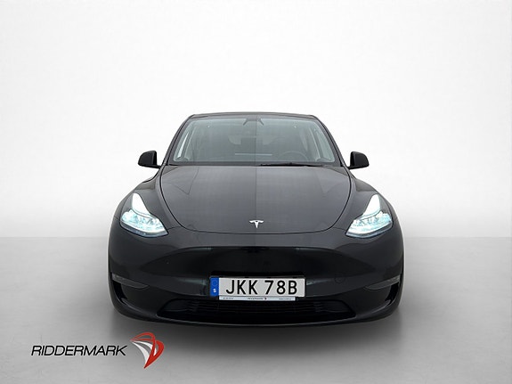 Tesla Model Y 3 of 30