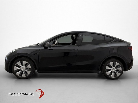 Tesla Model Y 5 of 30