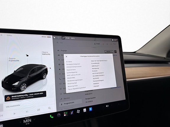 Tesla Model Y 24 of 30