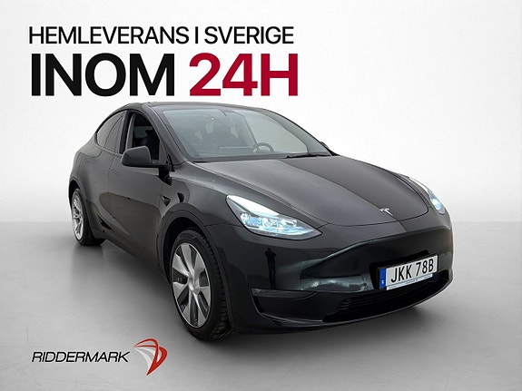 Tesla Model Y 4 of 30