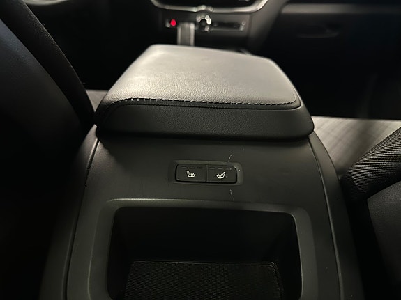 Volvo XC60 12 of 24