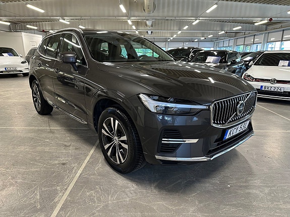 Volvo XC60 2 of 24