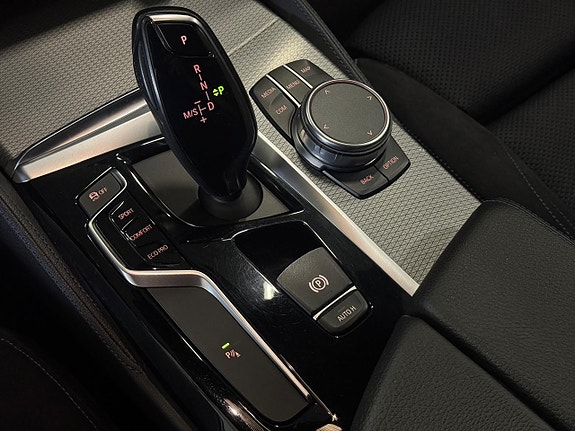 BMW 520d 25 of 28