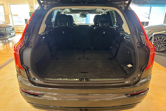 Volvo XC90 21 of 27
