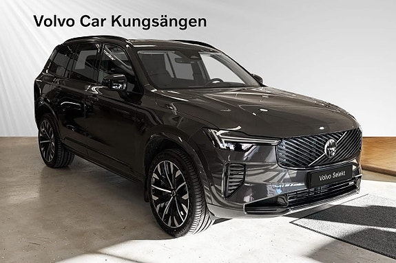 Volvo XC90 6 of 27