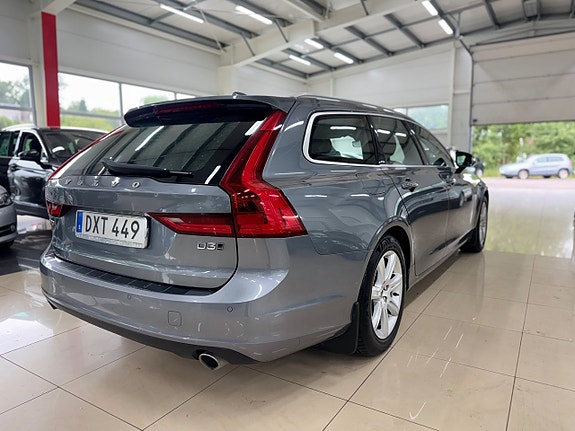 Volvo V90 4 of 22