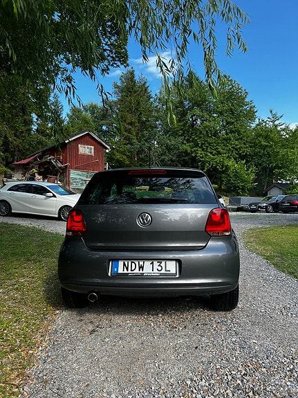 Volkswagen Polo 2 of 7