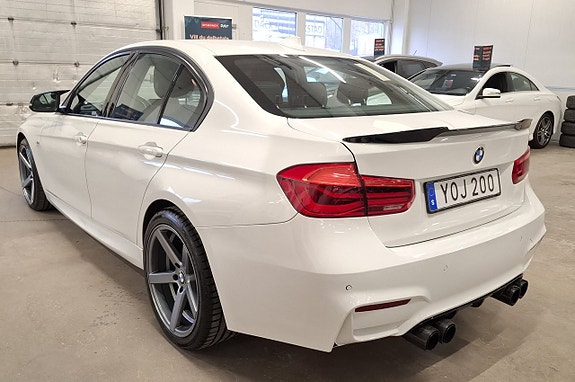 BMW 318d 5 of 26