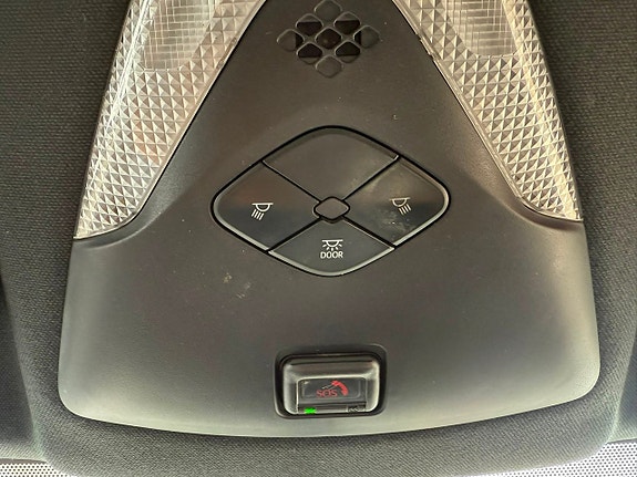 Toyota C-HR 14 of 17