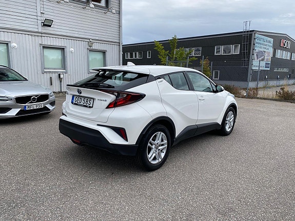 Toyota C-HR 5 of 17