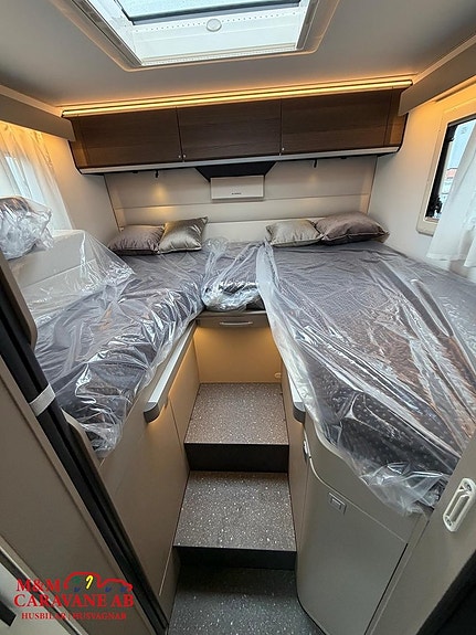 Adria COMPACT SUPREME DL FACE TO FACE 17 of 17