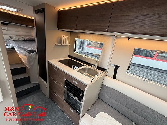 Adria COMPACT SUPREME DL FACE TO FACE 11 of 17