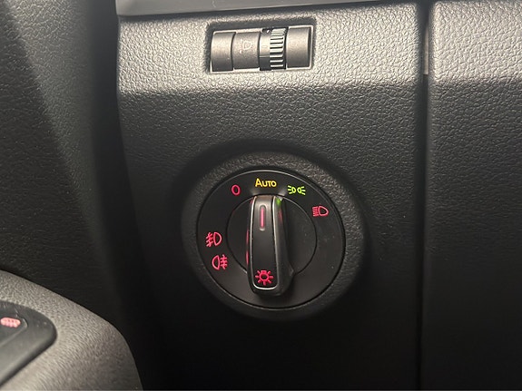 Volkswagen Amarok 13 of 30
