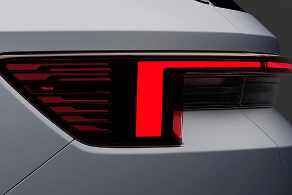 Polestar 4 8 of 20