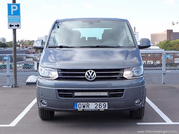Volkswagen Multivan 23 of 23