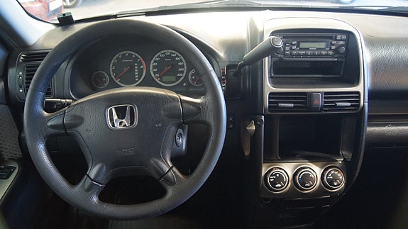 Honda CR-V 8 of 9