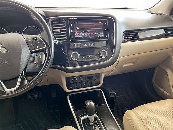 Mitsubishi Outlander 9 of 15