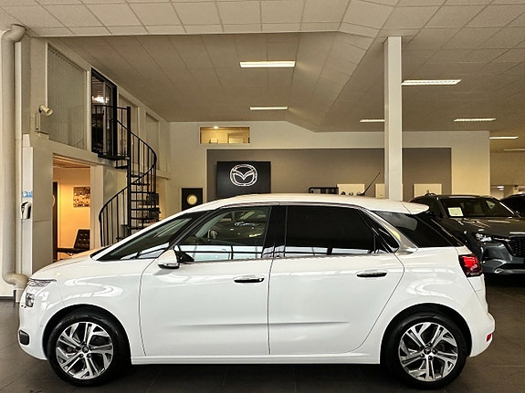 Citroen C4 Picasso 2 of 16