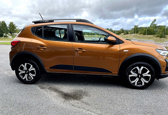 Dacia Sandero Stepway 4 of 9