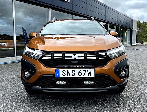 Dacia Sandero Stepway 3 of 9