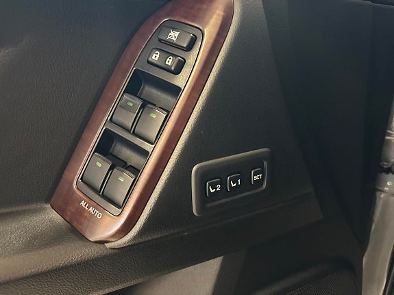 Toyota Land Cruiser 20 of 21