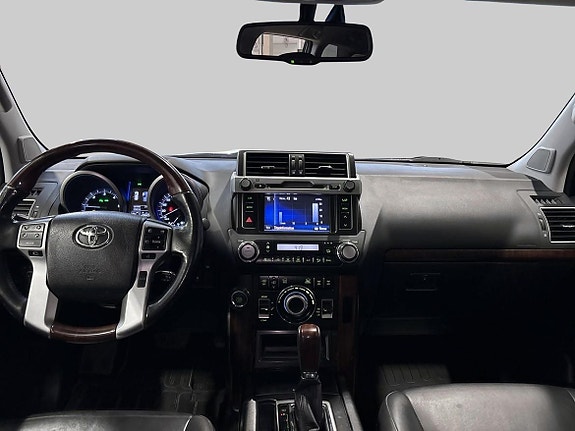 Toyota Land Cruiser 12 of 21