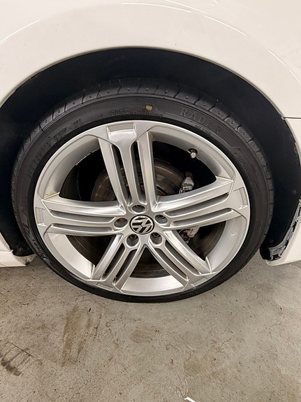 Volkswagen CC 9 of 14
