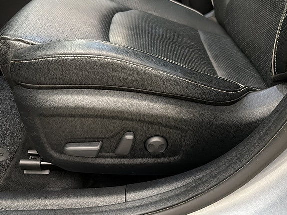 Kia Ceed 14 of 30