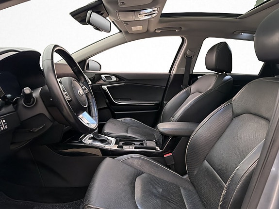 Kia Ceed 11 of 30