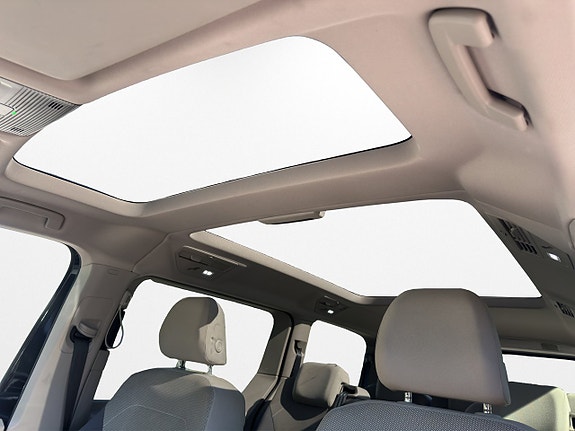 Volkswagen Multivan 11 of 19