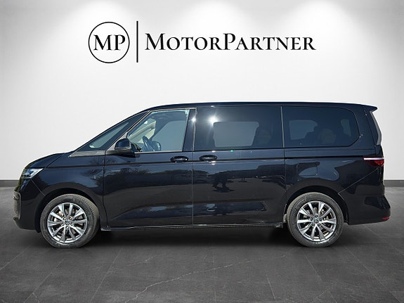 Volkswagen Multivan 4 of 19