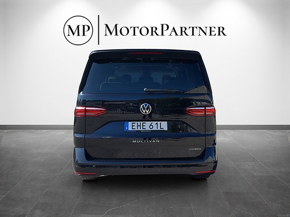 Volkswagen Multivan 6 of 19