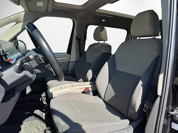 Volkswagen Multivan 9 of 19