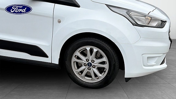 Ford Transit Connect 17 of 19