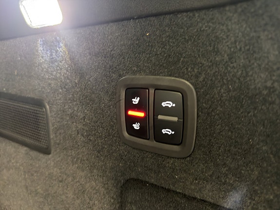 Porsche Cayenne 24 of 29