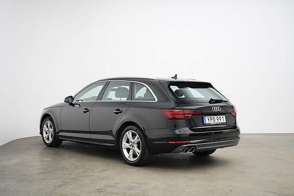 Audi A4 4 of 26