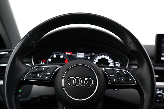 Audi A4 9 of 26
