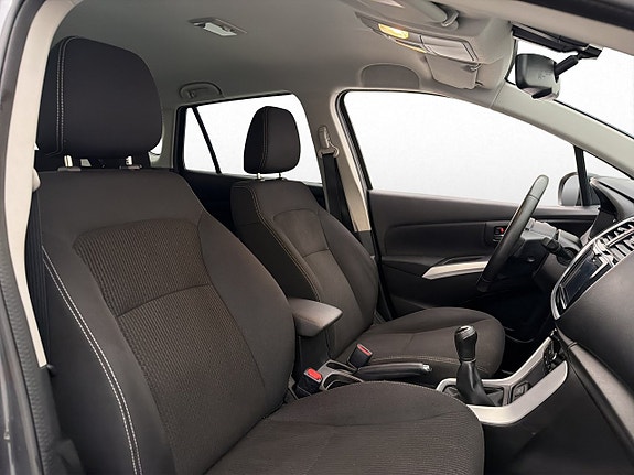 Suzuki S-Cross 22 of 30