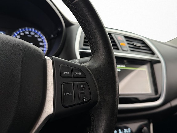 Suzuki S-Cross 16 of 30