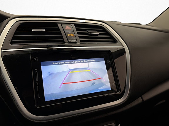 Suzuki S-Cross 18 of 30