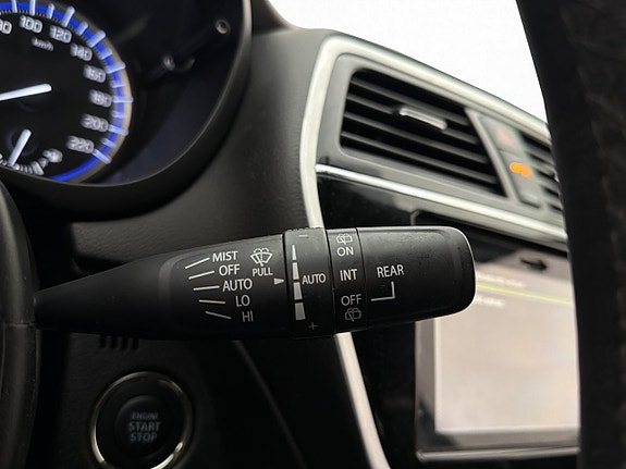 Suzuki S-Cross 28 of 30