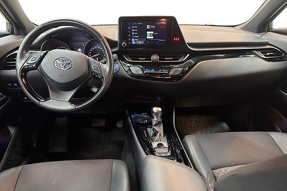 Toyota C-HR 10 of 21